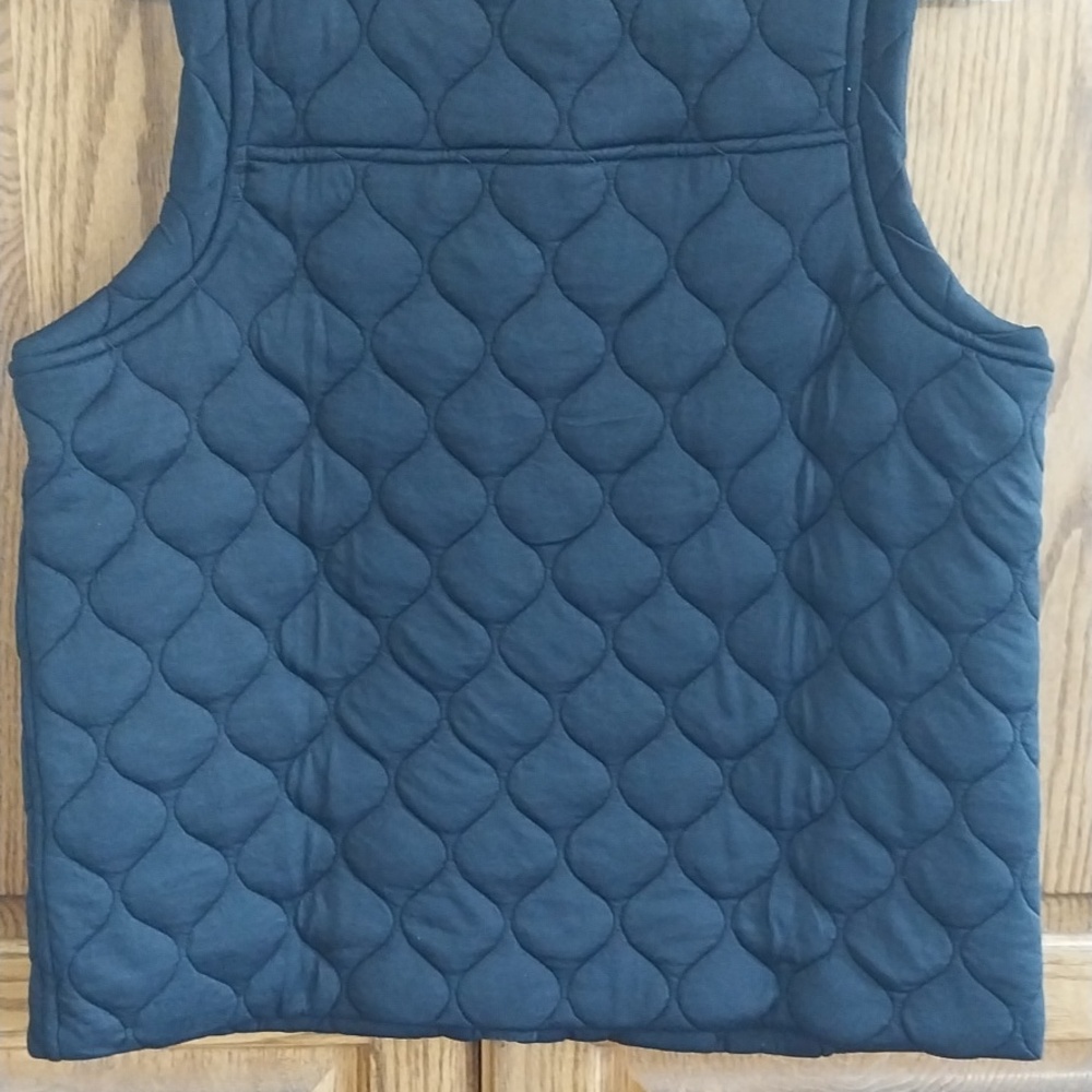 Kirkland NWT Women's Quilted Vest Size Small Black 2-Way Stretch Zipper Pockets - Picture 11 of 11